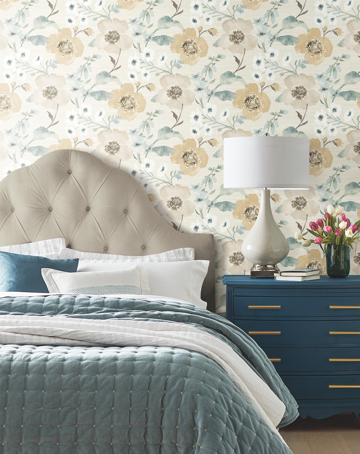 Evelyn Wheat by Antonina Vella Botanical Floral Country Garden Lush Summer Blooms Unpasted Non Woven Sidewall Wallpaper 27 in x 27 ft - LL3204
