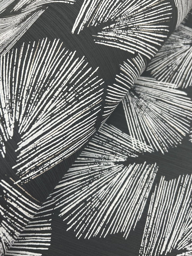 Elora Leaf Black Wallpaper with Metallic Botanical Fan-Leaf Motif - York LM5351
