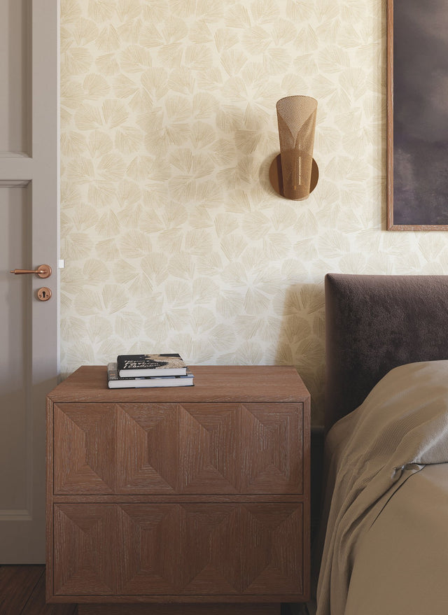 Elora Leaf Gold Wallpaper with Metallic Botanical Fan-Leaf Motif, Transitional - York LM5353