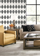 Mirasol Palm Frond Ebony and Eggshell by Luxe Retreat Palm Leaf Wallpaper – Lillian August LN10600