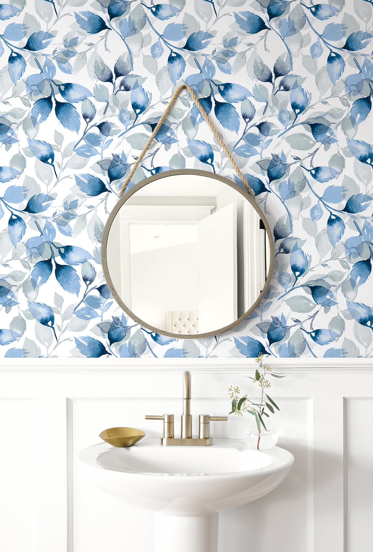 Watercolor Tossed Leaves Blue Lagoon by Lillian August Peel and Stick Botanical Wallpaper – Lillian August LN31102-Sample
