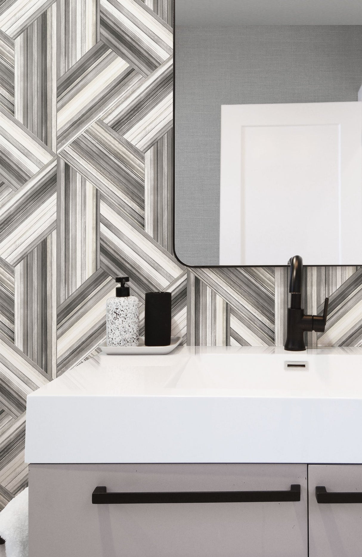 Geo Inlay Cove Gray and Carrara by Living with Art Geometric Wallpaper – Seabrook Designs LW50108