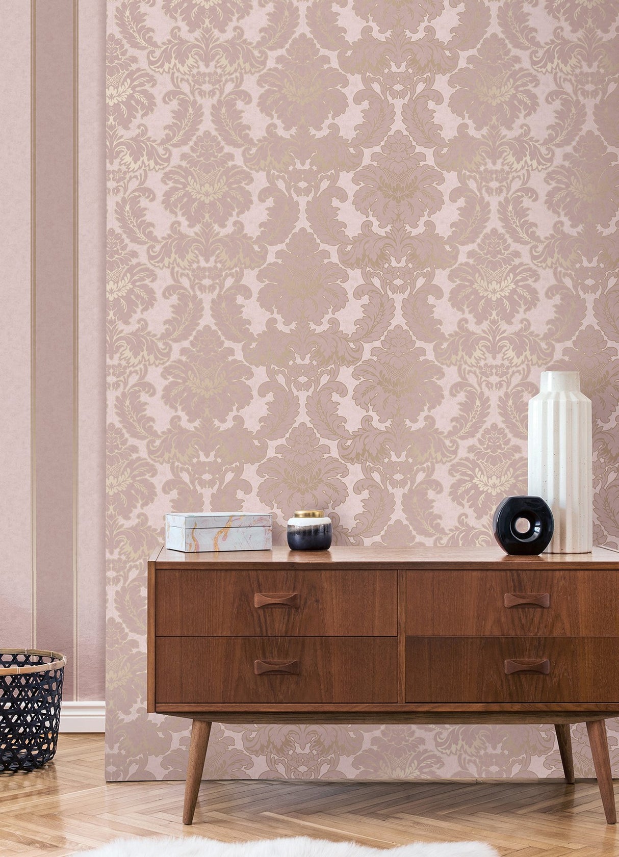 Rydia Pink Stripe Wallpaper with Modern Stripes Pattern - Brewster M1710