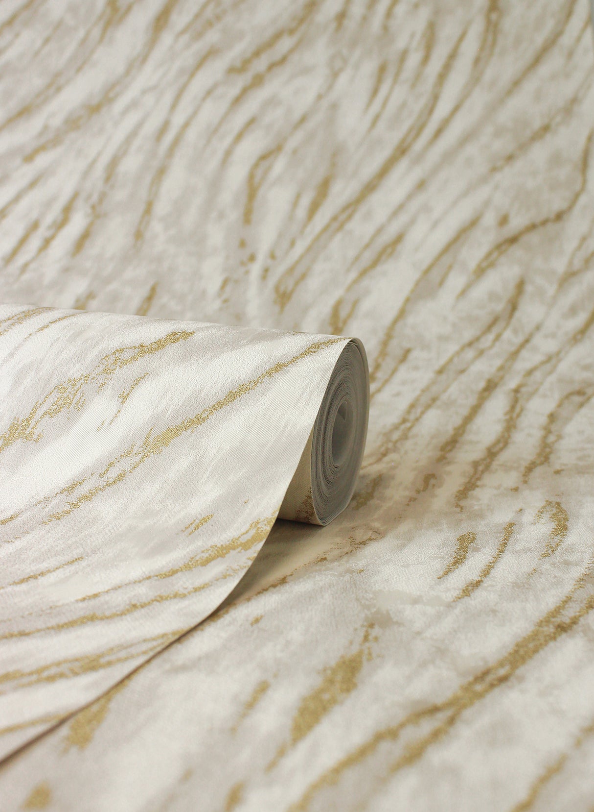Arran Neutral by Fine Decor Swirling Stripe Wallpaper – Brewster M1861