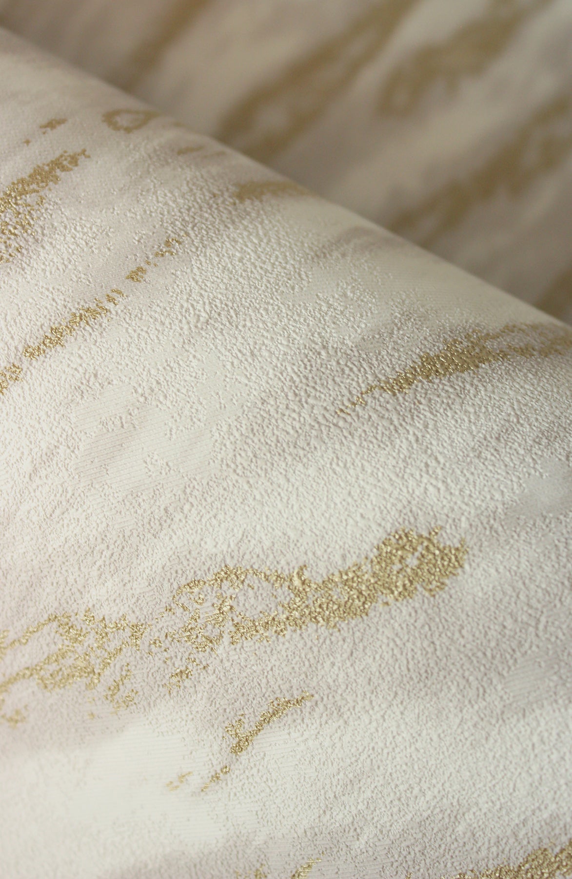 Arran Neutral by Fine Decor Swirling Stripe Wallpaper – Brewster M1861