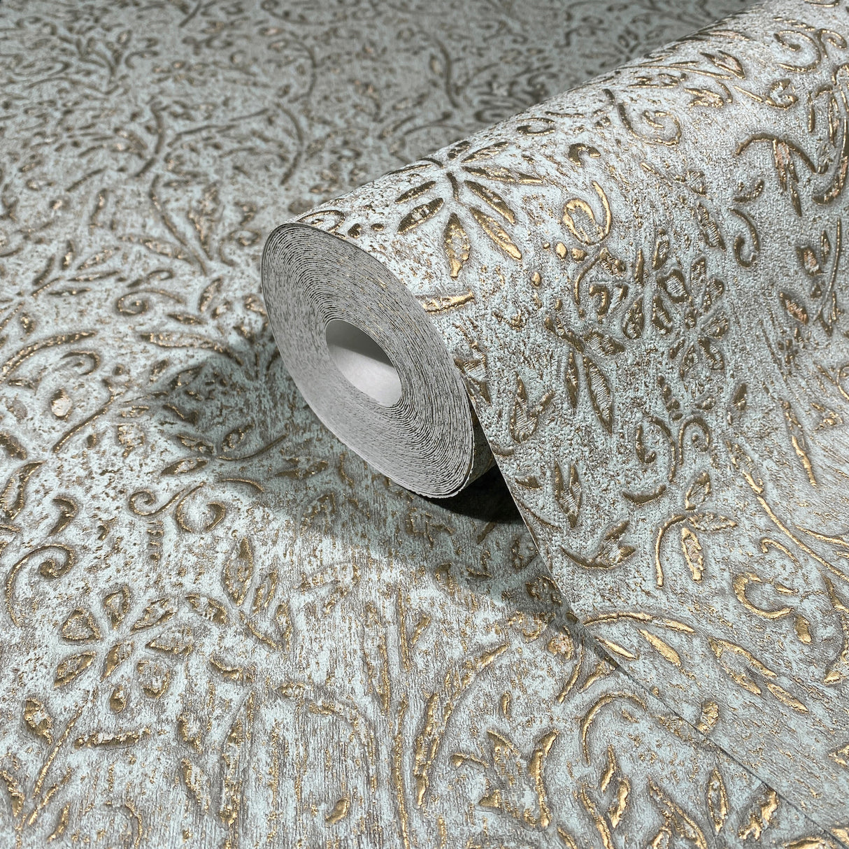 Sculpted Floral Gold Relief by Antonina Vella Wallpaper – York Designer Series MA35532
