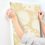 Ballongerna Yellow by York Wallcoverings Whimsical Hot Air Balloon Wallpaper – York Wallcoverings MB29002