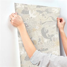 Havet Grey by York Wallcoverings Whimsical Animals & Insects Wallpaper – York Wallcoverings MB29016
