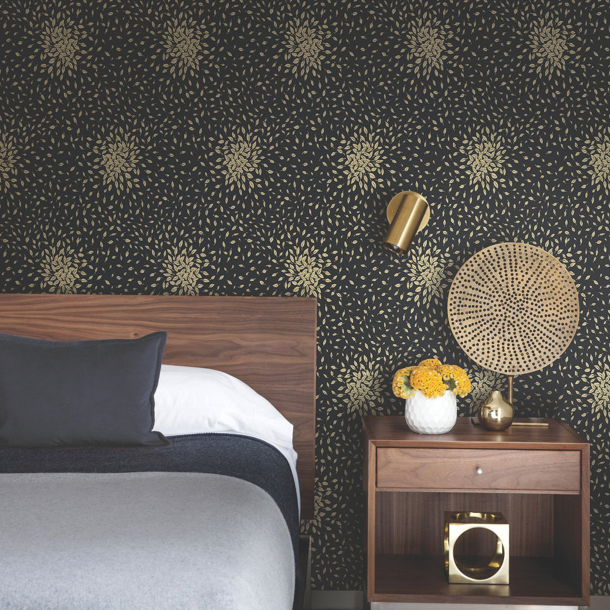 Petite Leaves Black & Gold Metallic Botanical Wallpaper - York MD7102