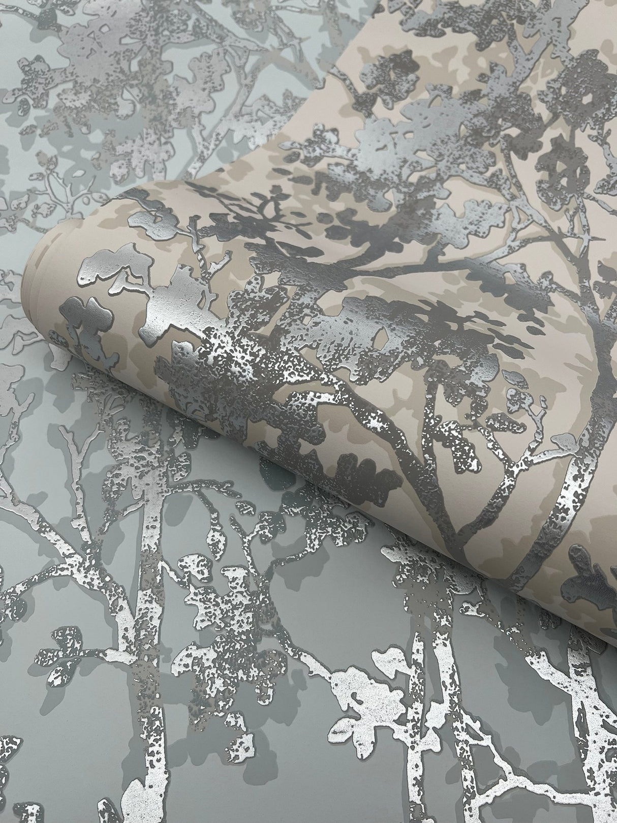 Shimmering Foliage Cream & Silver Wallpaper with Metallic Botanical Motif - York MD7141