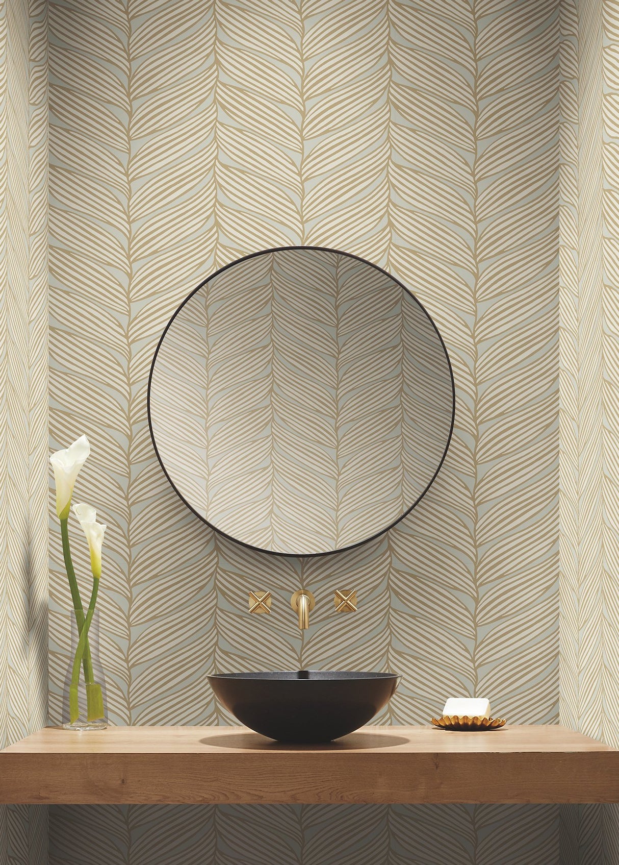 Luminous Leaves Neutral & Gold Wallpaper with Metallic Tropical Leaf Pattern - York MD7162