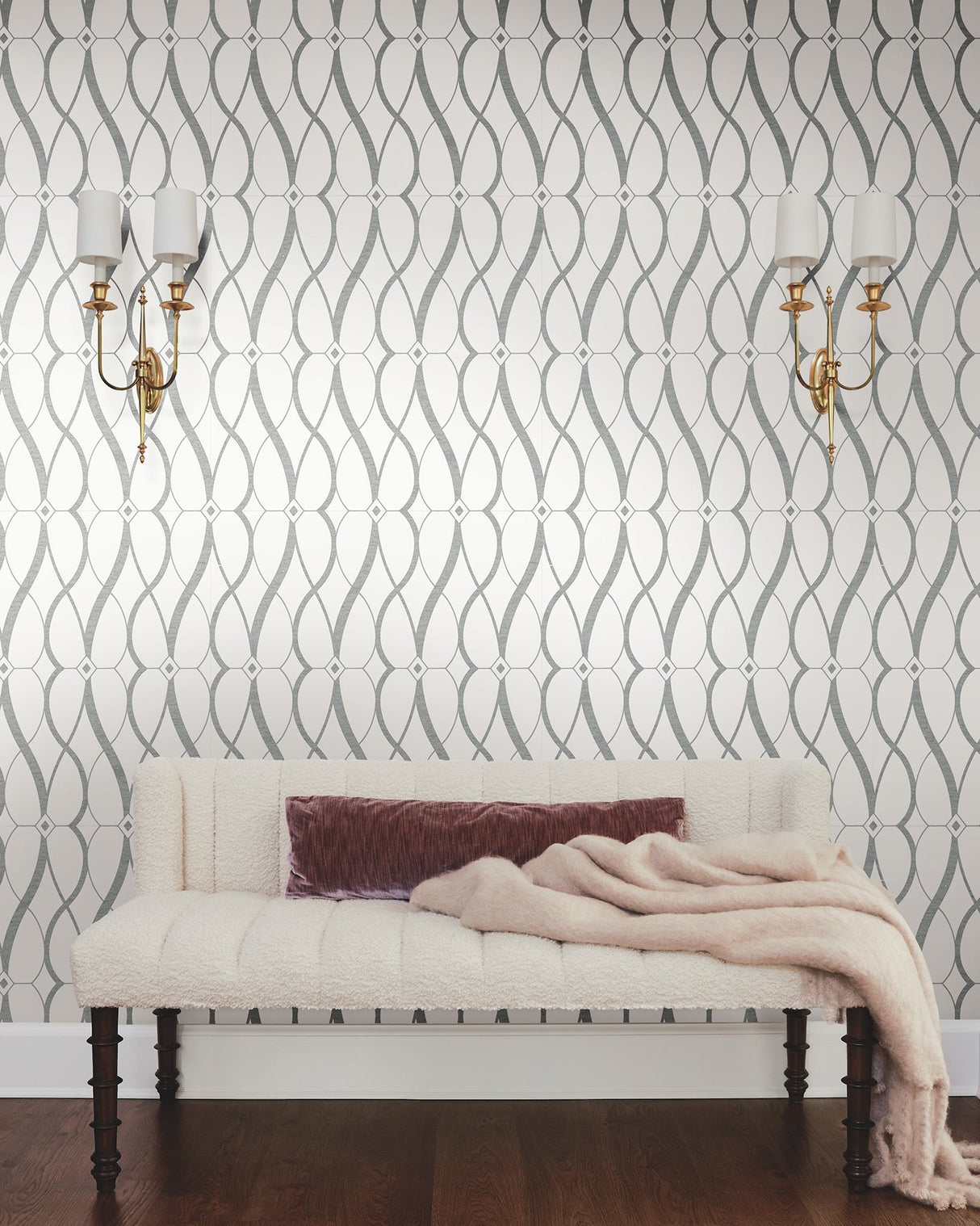 Graceful Geo White & Silver Wallpaper with Metallic Geometric Motif - York MD7173