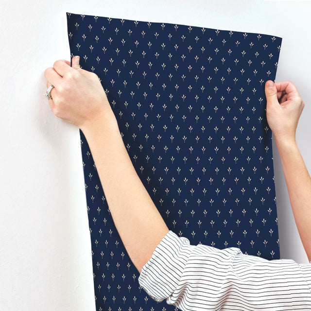 Charm Navy Wallpaper with Petite Three-Leaf Motif - York MF4776