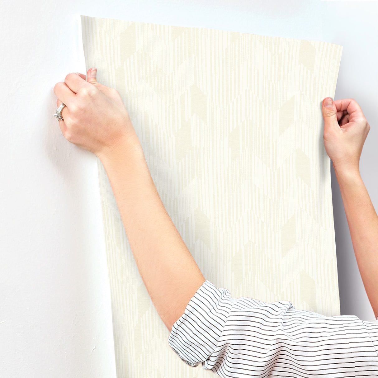 Birch White by Missoni Raffia Grasscloth Wallpaper – York Designer Series MI10525