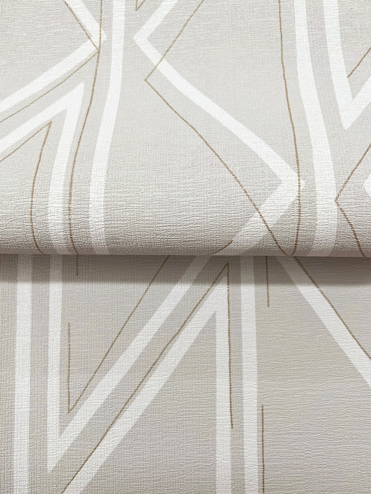 Side By Side Nook by Magnolia Home Geometric Wallpaper – Magnolia Home MJ4853