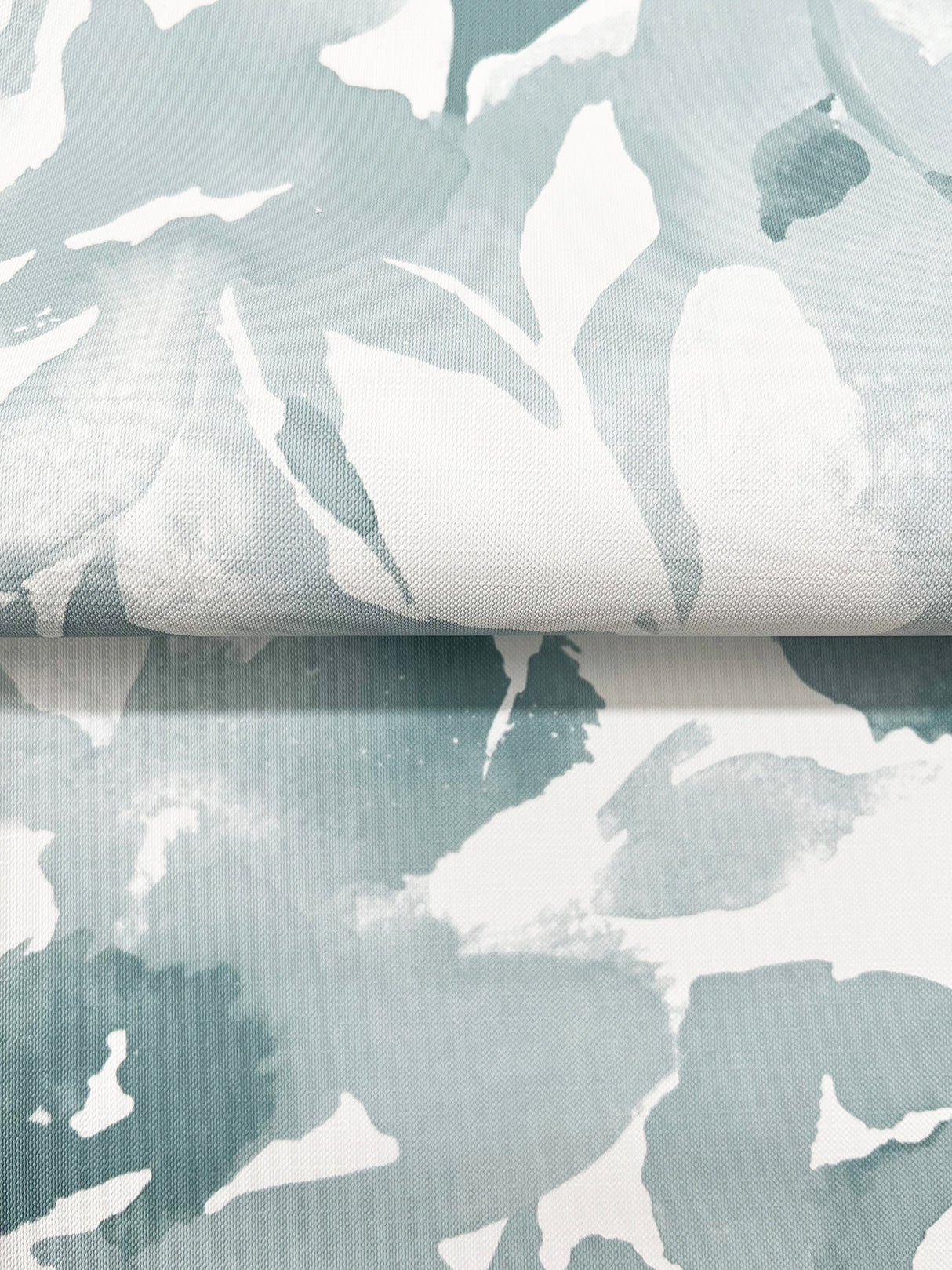 Lakelynn Current by Magnolia Home Floral Wallpaper – York Wallcoverings MJ4867
