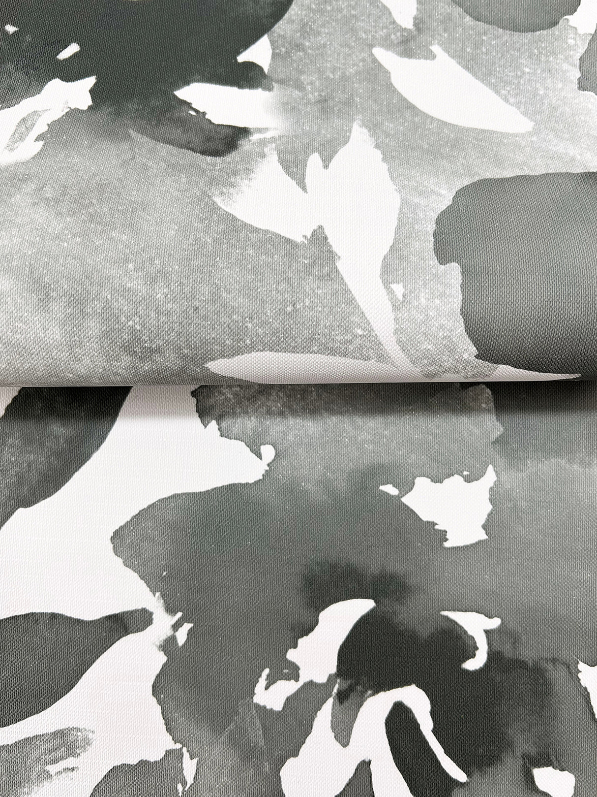 Lakelynn Charcoal by Magnolia Home Floral Wallpaper – York Wallcoverings MJ4871