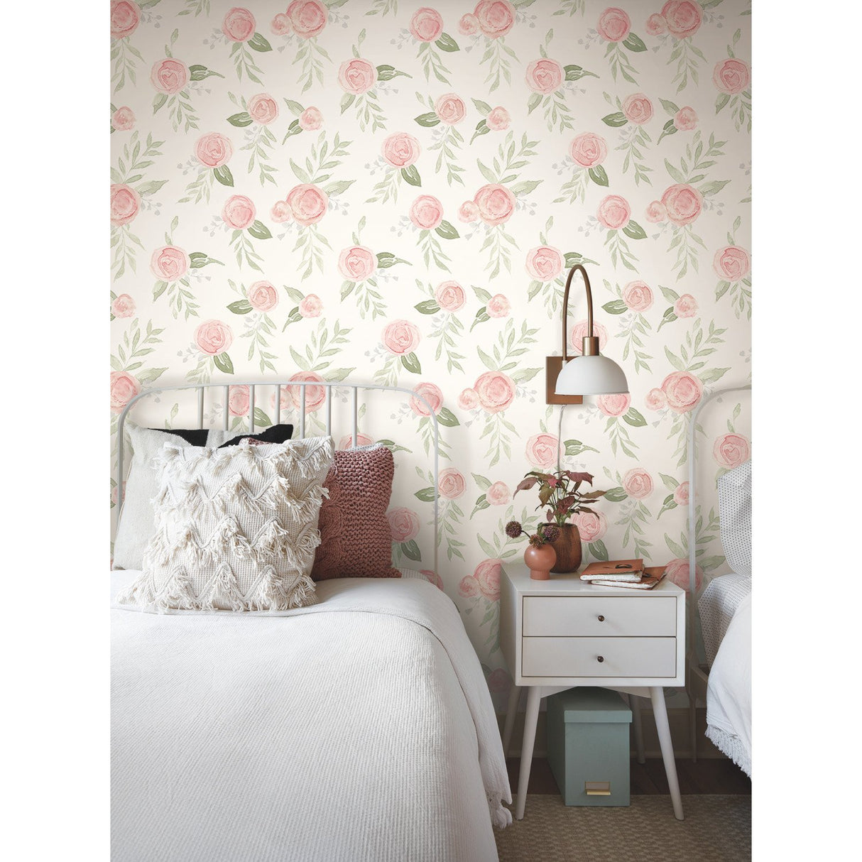 Watercolor Roses Coral Wallpaper with Watercolor Floral Pattern - York MK1128