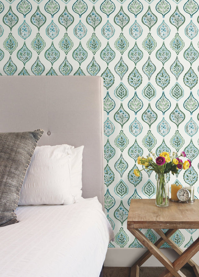 Marketplace Motif Pale Grey & Green Wallpaper with Bohemian Ogee Pattern - York MN1851