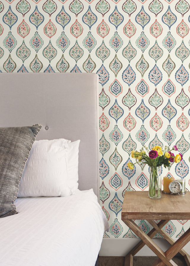 Marketplace Motif Off White & Green Wallpaper with Bohemian Ogee Botanical Pattern - York MN1853