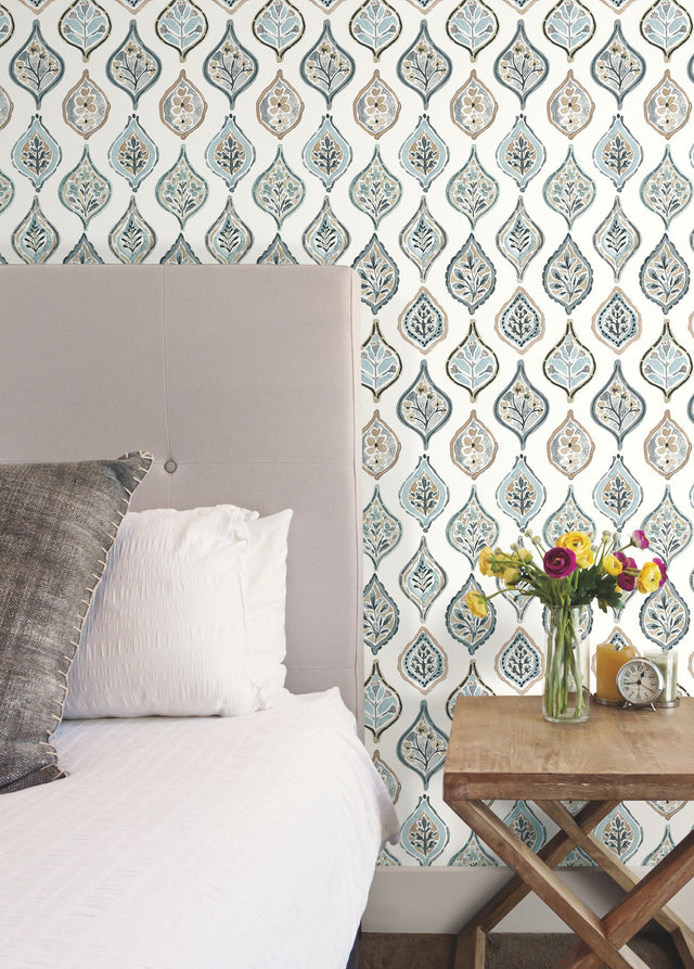 Marketplace Motif White & Neutral Wallpaper with Bohemian Ogee Pattern - York MN1854