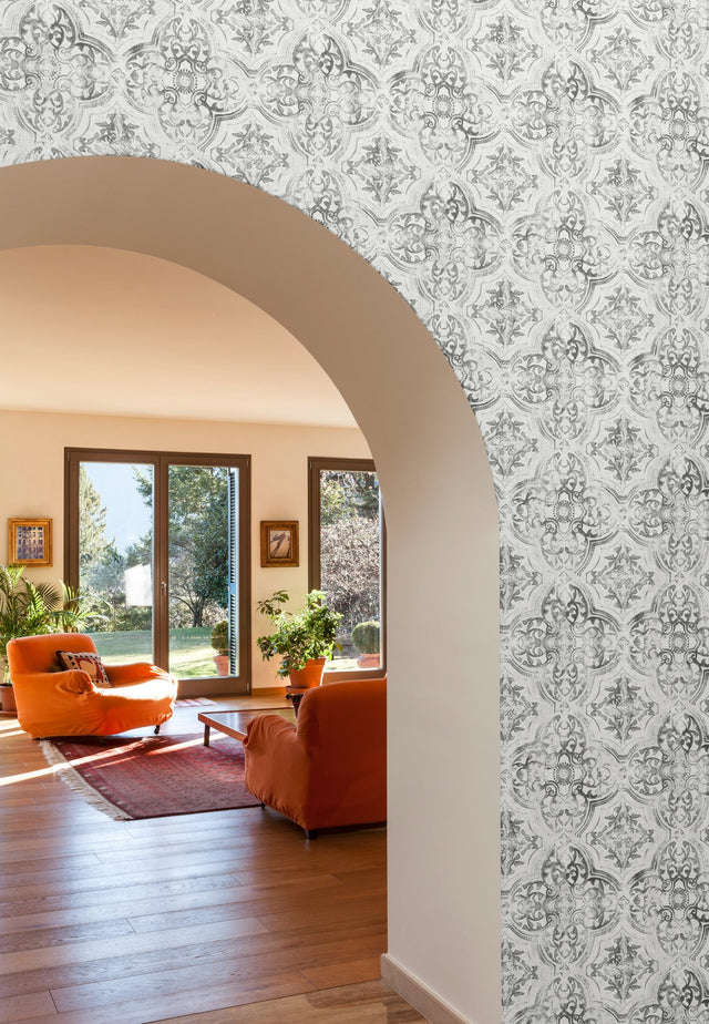 Quartet White & Black Wallpaper with Mediterranean Bohemian Quatrefoil Medallion - York MN1890