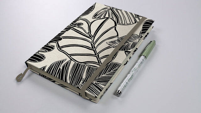 Pindo Wood Cut Palm Black Peel & Stick Wallpaper with Botanical Leaf Pattern, Bohemian Style - MS6136