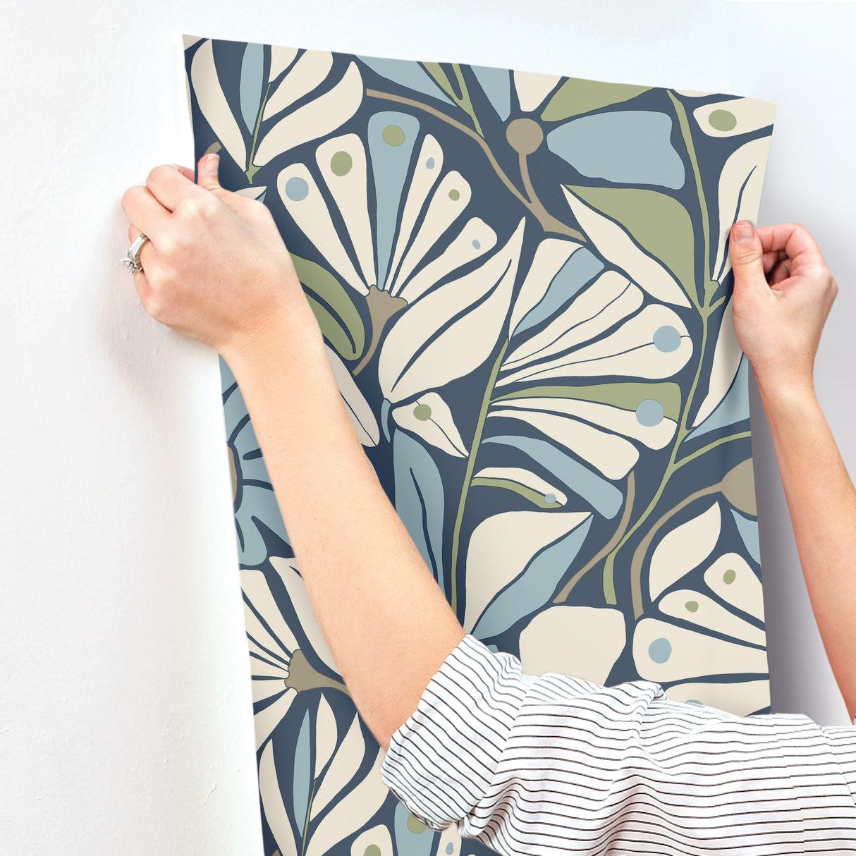 Cabana Club Sea by York Wallcoverings Botanical Wallpaper – York Wallcoverings MT5628