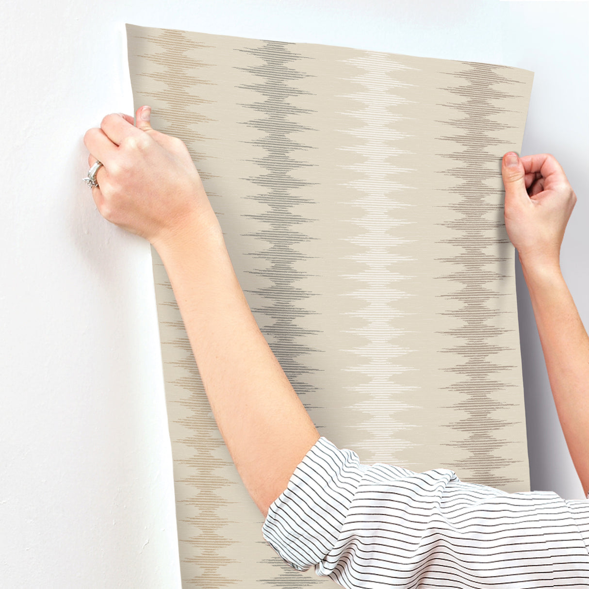 Woven Desert Mirage by York Wallcoverings Striped Wallpaper – York Wallcoverings MT5643