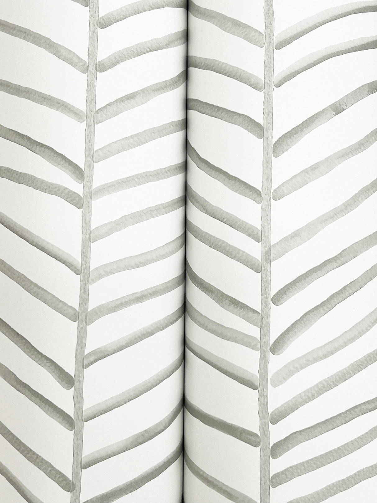 Cascade Palm Chevron Fog by York Wallcoverings Wallpaper – York Wallcoverings MT5671