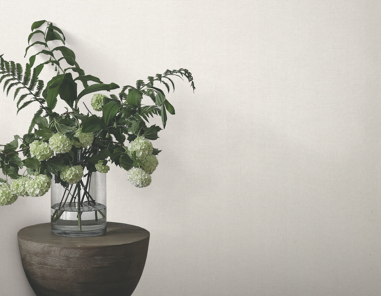 Huri White by Ronald Redding Textured Linen Look Wallpaper – York Designer Series MX9604