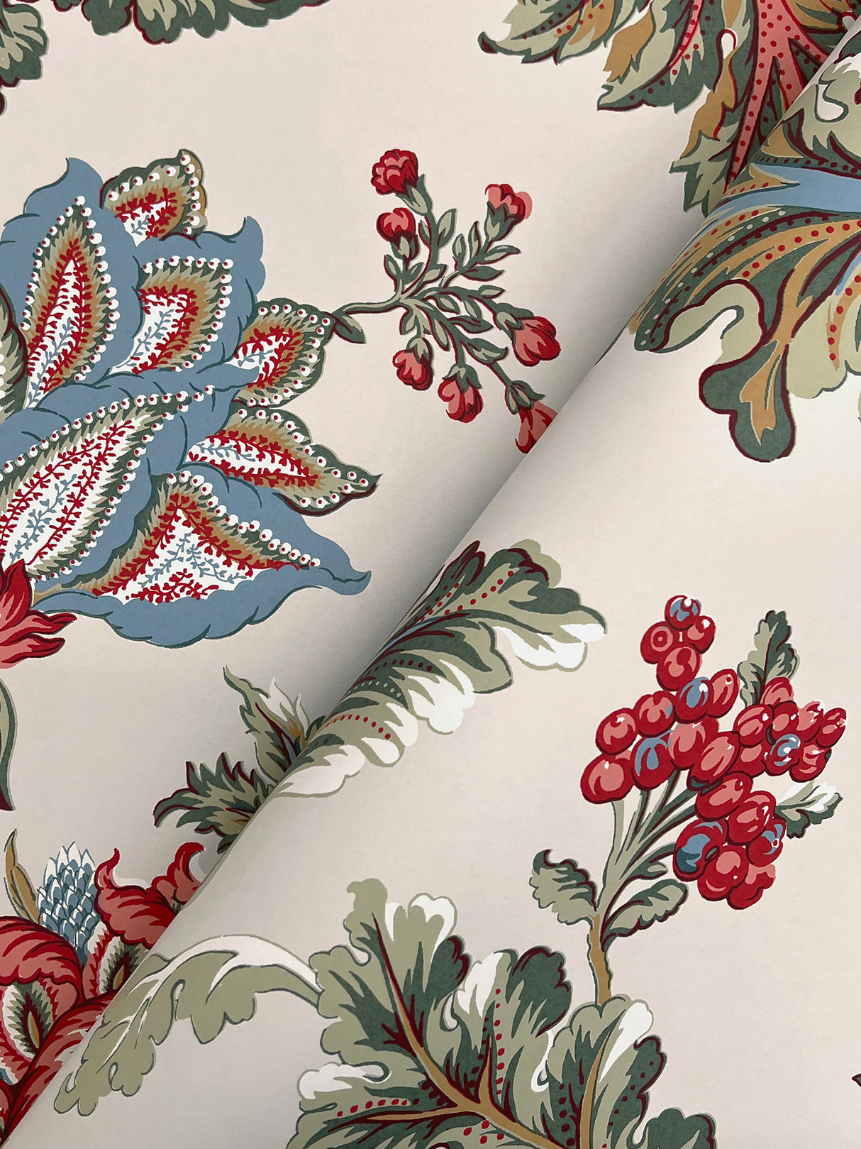 Monroe Cherry by Ronald Redding Traditional Jacobean Floral Wallpaper – York Designer Series MX9623W