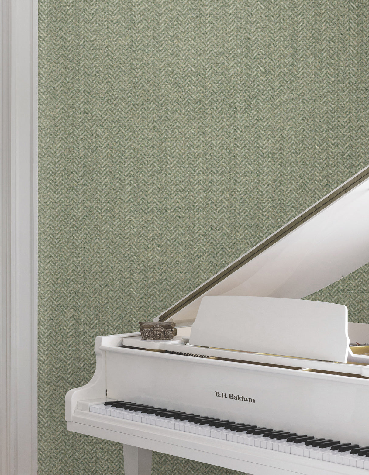 Regent Emerald by Ronald Redding Chevron Wallpaper – York Designer Series MX9673