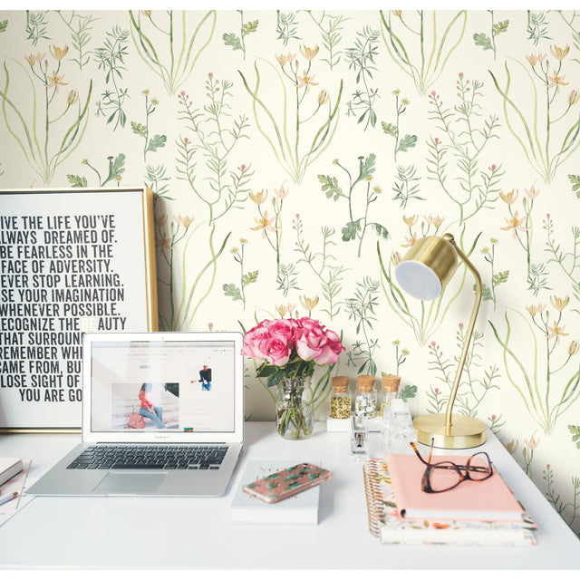 Alpine Botanical White Wallpaper with Watercolor Wildflower Motif - York NR1565