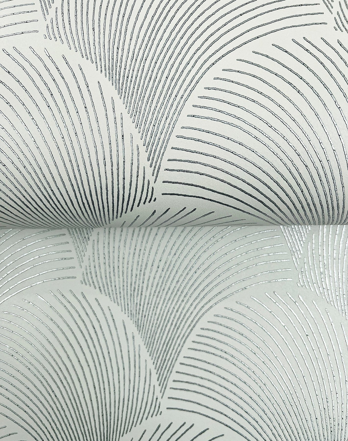 Metallic Light Green Scallop Wallpaper with Foil Glam Style - York NT6106