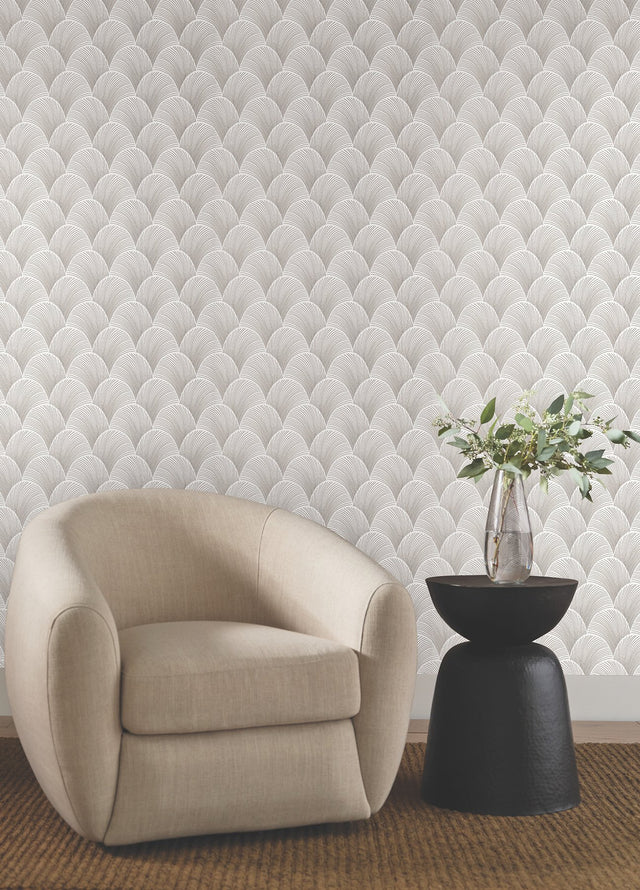 Metallic White Gold Scallop Wallpaper with Glam Foil Pattern - York NT6109