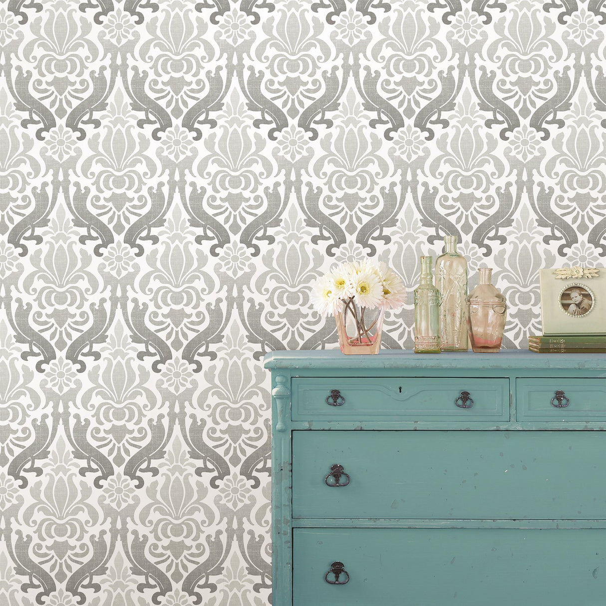 Nouveau Damask Grey Peel & Stick Wallpaper with Modern Geometric Damask - NuWallpaper NU1827