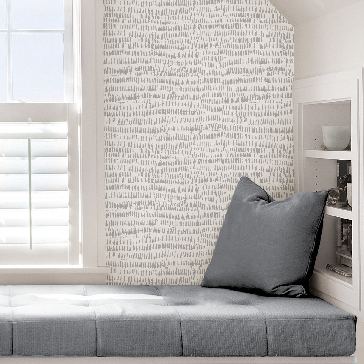 Kylver Grey Peel & Stick Wallpaper with Eclectic Abstract Brushstroke Pattern - NuWallpaper NU3387