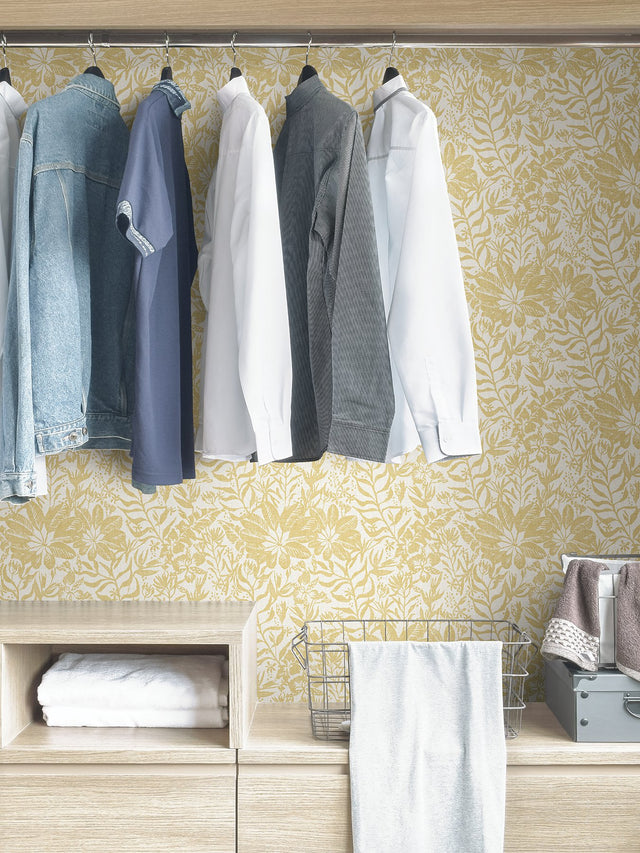 Foliole Yellow Peel & Stick Wallpaper with Botanical Leaf Motif - NuWallpaper NUS3999