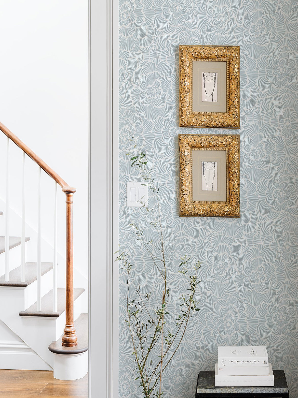 Saraya Blue Peel & Stick Wallpaper with Modern Floral Pattern - NuWallpaper NUS4048