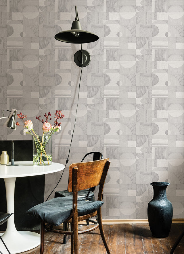 Margo Silver Geometric Peel & Stick Wallpaper with Metallic Modern Abstract Geometrics - NuWallpaper NUS4639