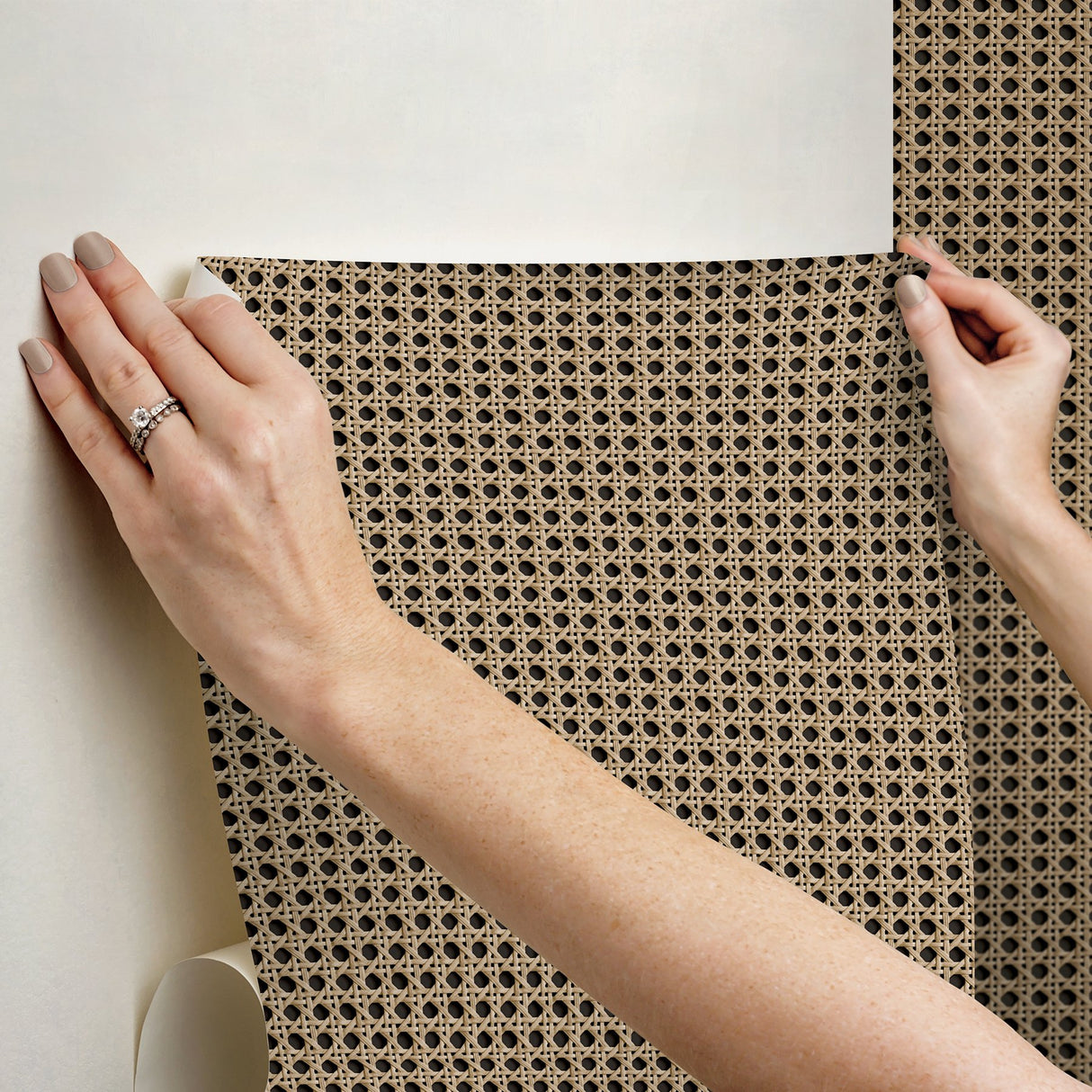 Rattan Caning Honey Peel & Stick Wallpaper with Modern Graphic Woven Motif - NUS4844