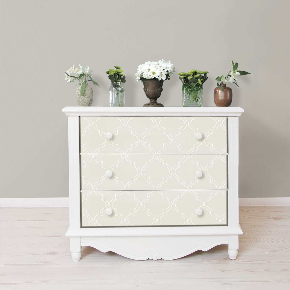 Taupe Quatrefoil Peel & Stick Wallpaper with Dotted Geometric Motif - Brewster NUW1425