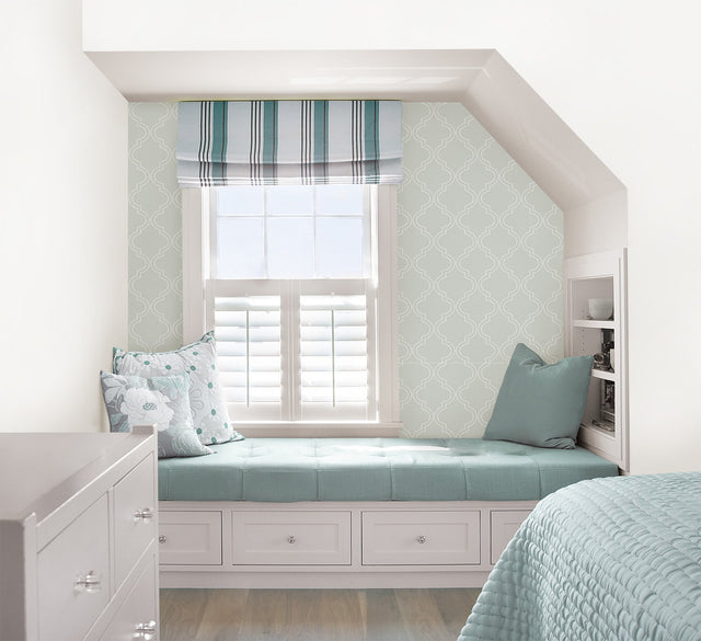 Quatrefoil Grey Peel & Stick Wallpaper