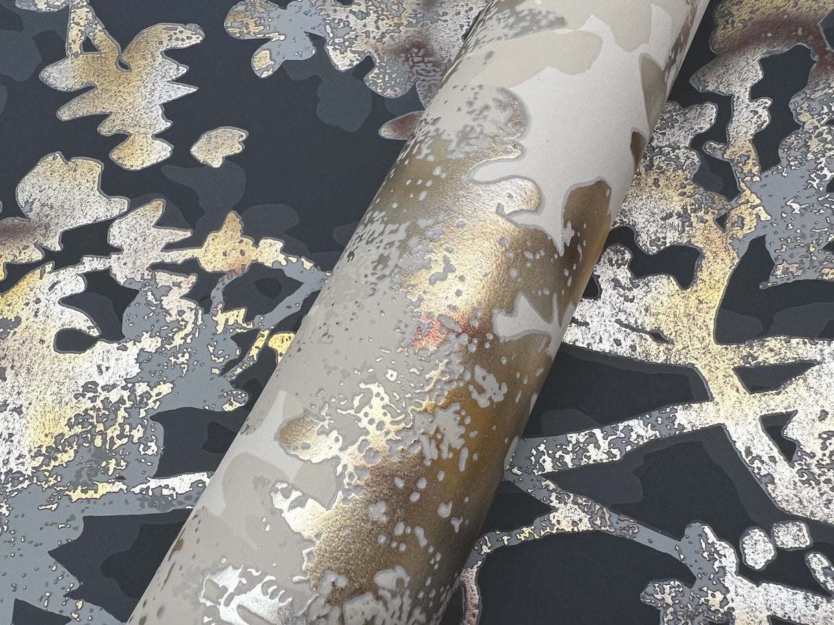 Shimmering Foliage Black Wallpaper with Metallic Botanical Pattern - York NW3580