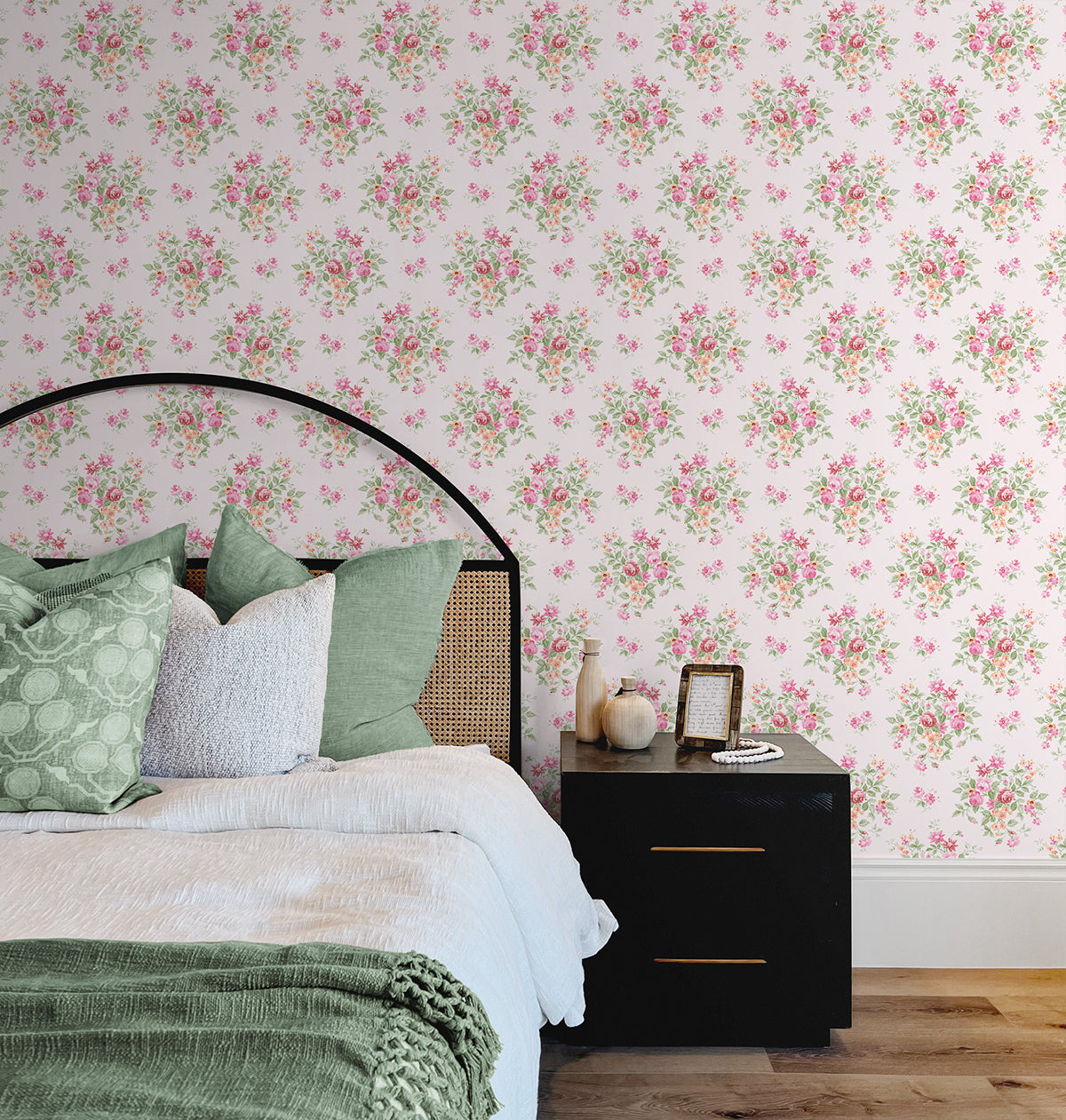 Floral Bunches Posy Pink by Peel & Stick Floral Wallpaper – NextWall NW50511