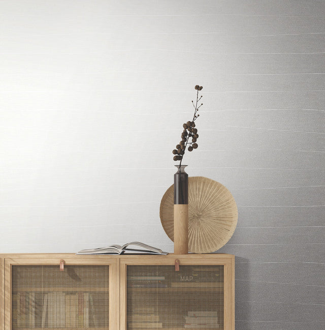 Natural Grid White Pearl Wallpaper with Geometric Lattice Pattern, Metallic Pearl Effect - York OI0697