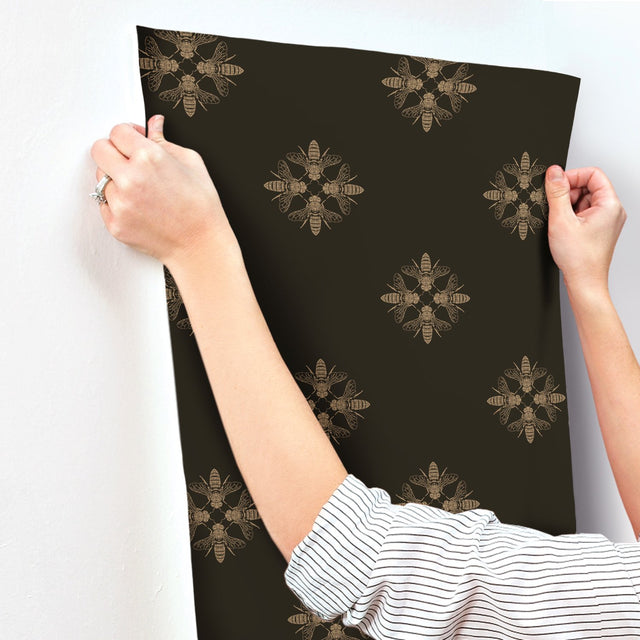 Honey Bee Gold & Black Wallpaper with Metallic Bee Medallion Pattern - York ON1642