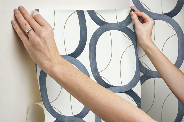 Interlock Navy Peel & Stick Wallpaper with Geometric Interlocking Loops - York PSW1420RL