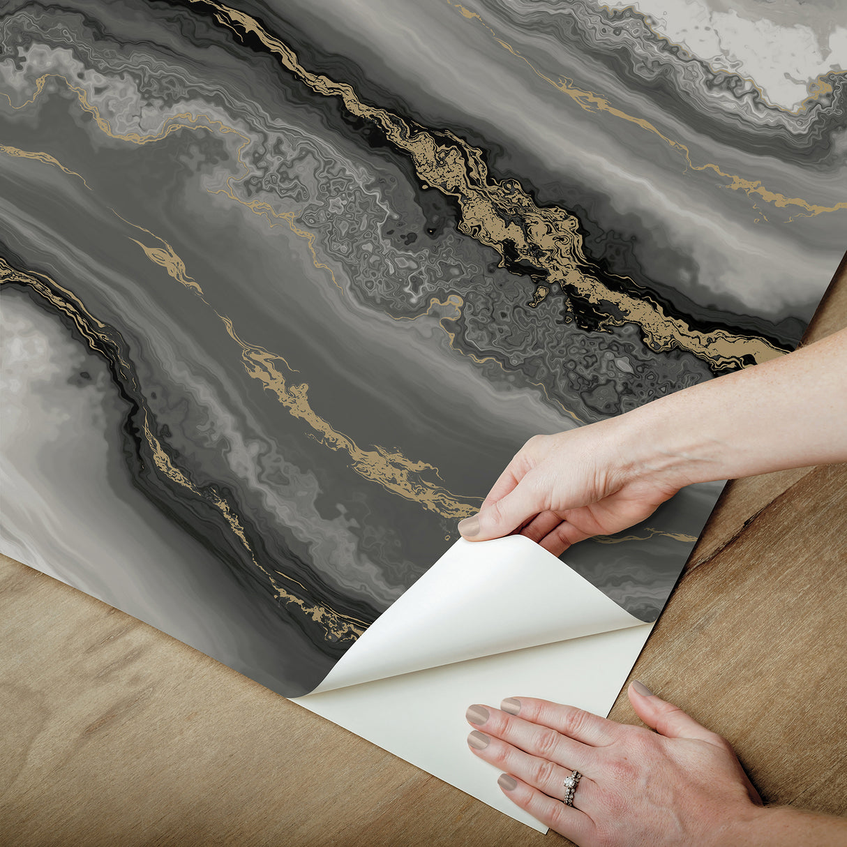 Shifting Sands Onyx by York Wallcoverings Peel & Stick Wallpaper – PSW1561RL